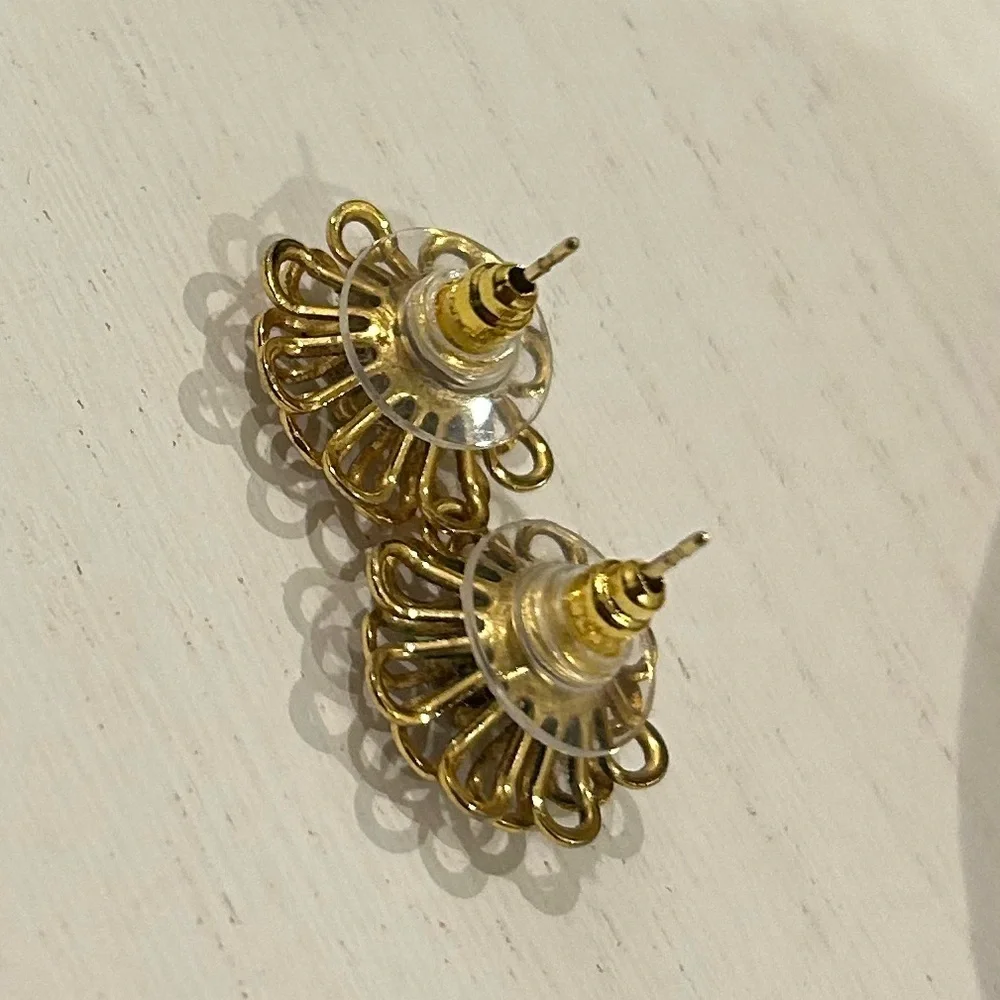 Vintage Openwork Flower Earrings